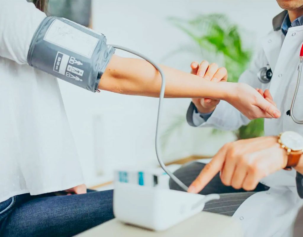 Monitoring-vital-signs-at-home